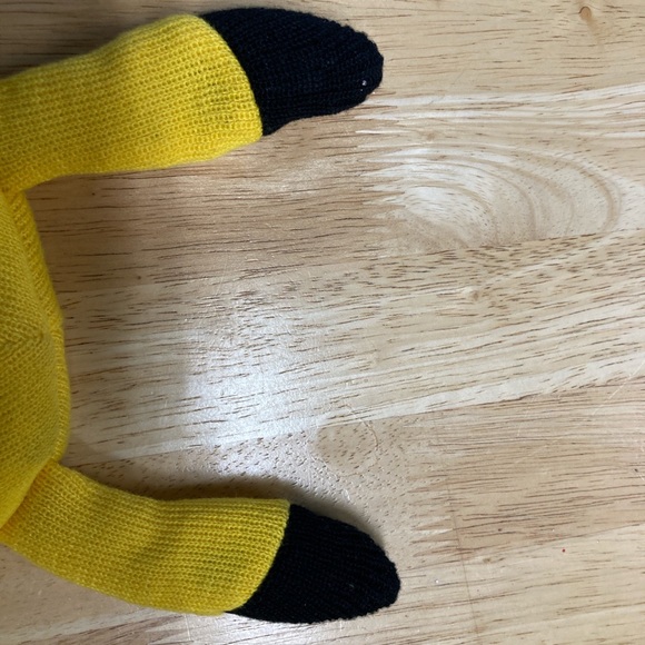 Pikachu hat - Picture 2 of 4